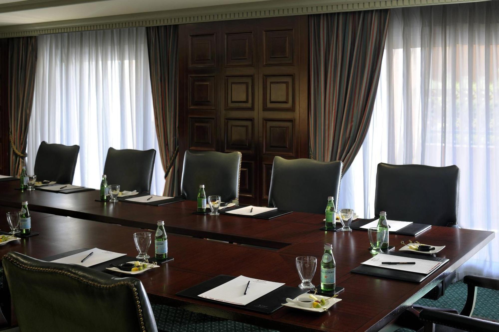 فندق ماريوت القاهرة وكازينو عمر الخيام 5*